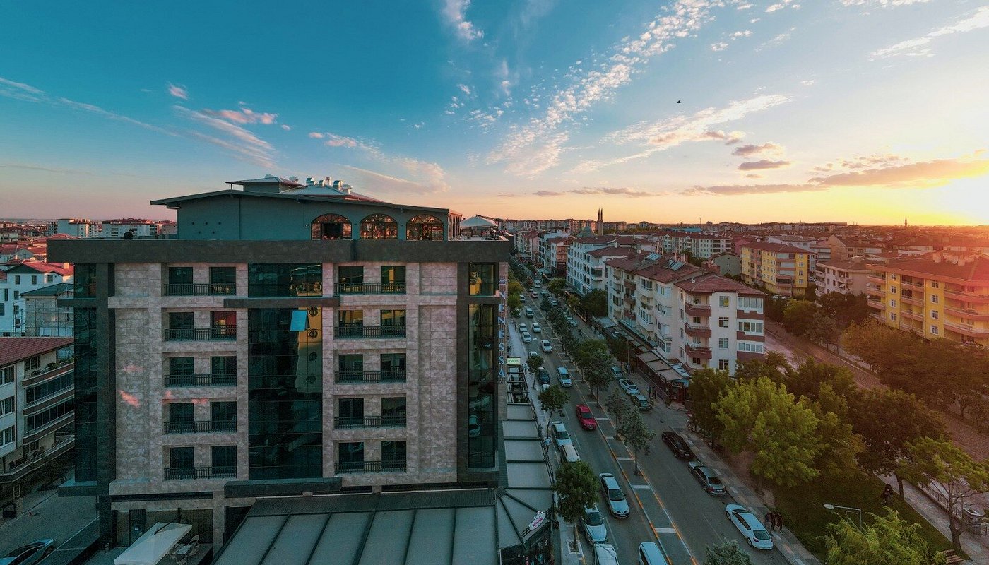 Nenessa Otel